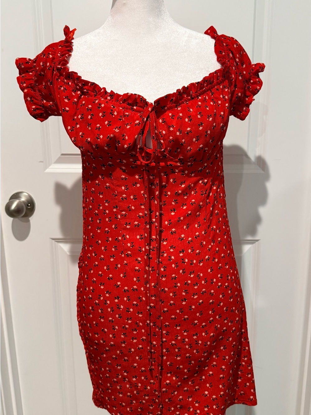 O. VIANCA Red Ditsy Floral Smocked Puff Sleeve Mini Dress – Size S – Cottagecore